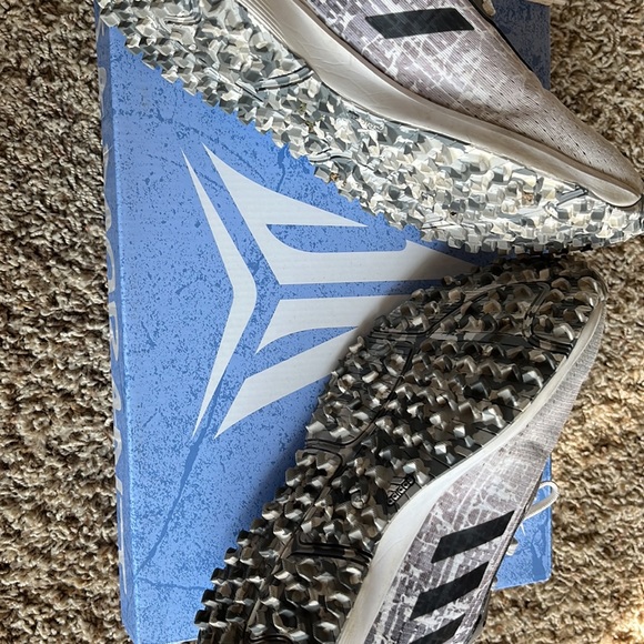 Kids Adidas Golf shoes - Picture 2 of 3